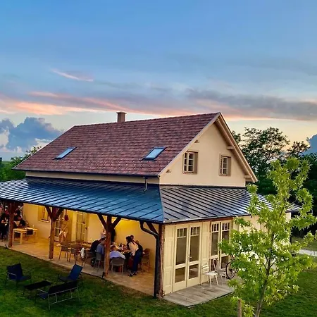 Mimi Vendeghaz Villa Balatonlelle Exterior photo