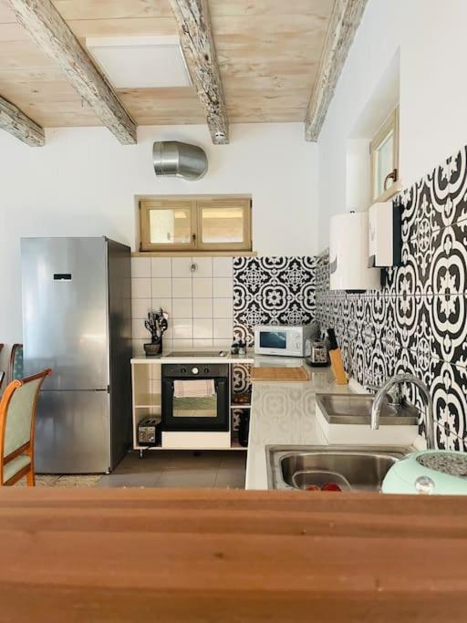 Mimi Vendeghaz Holiday home *
